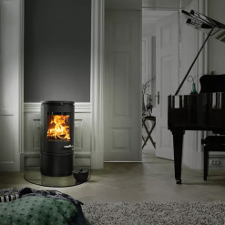 Cast iron stove Morso 7840 on base. Photo 4
