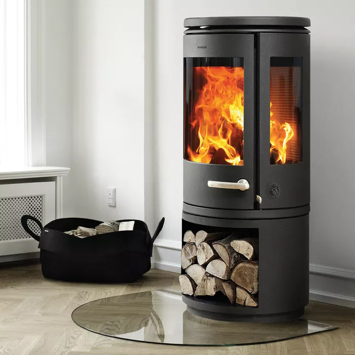 Cast iron Three Sided stove Morso 7943 with wood storage box. Photo 3