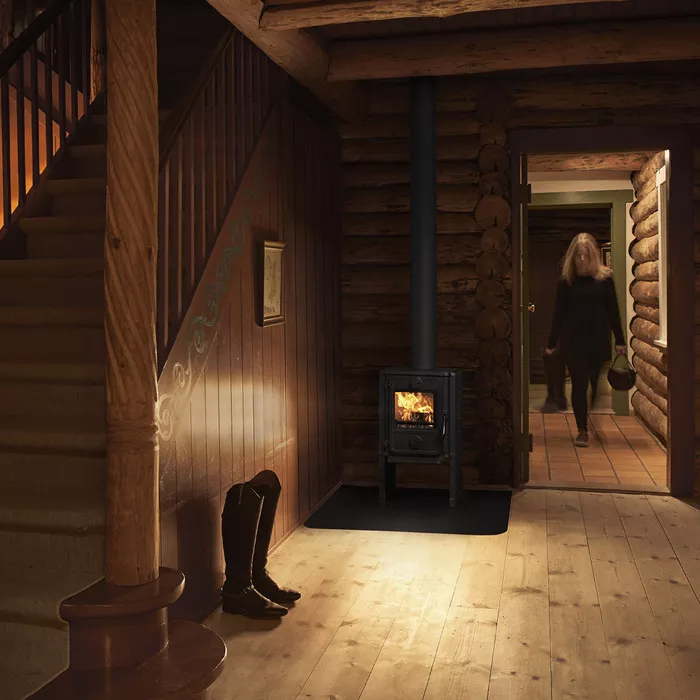 Piec żeliwny Morso 1442 na szerokich nogach. Zdjęcia 5