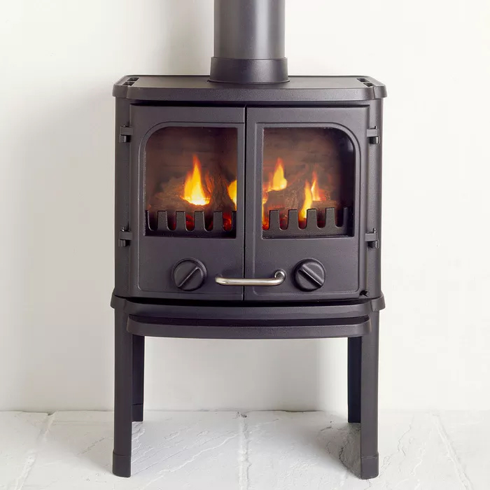 Cast Iron Stove Morso 2140 on wide legs. Photo 6