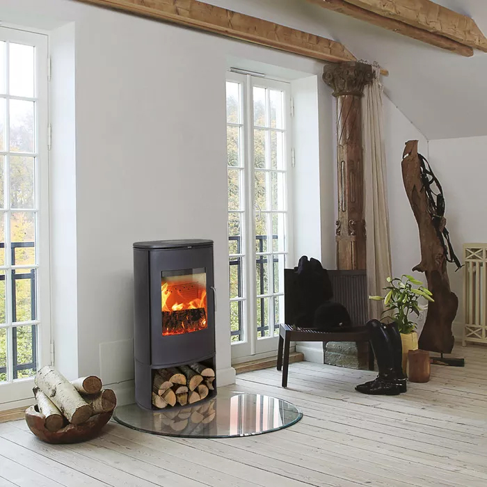 Cast iron stove Morso 8143 with wood storage box. Photo 4